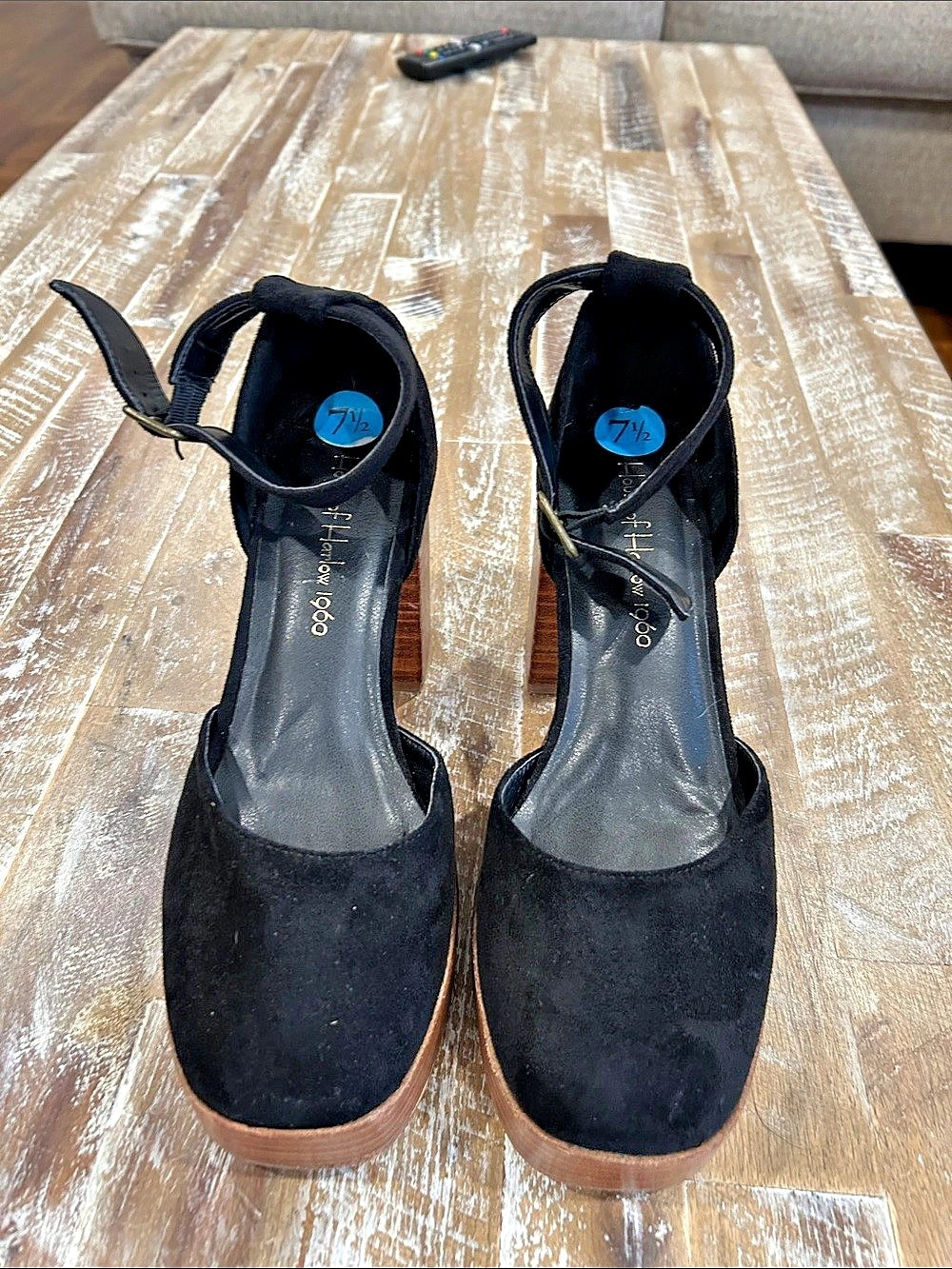 House of Harlow 1960 Tanner Black Suede Platform Sandal US 7.5